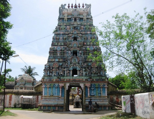 Therazhundur Gopuram
